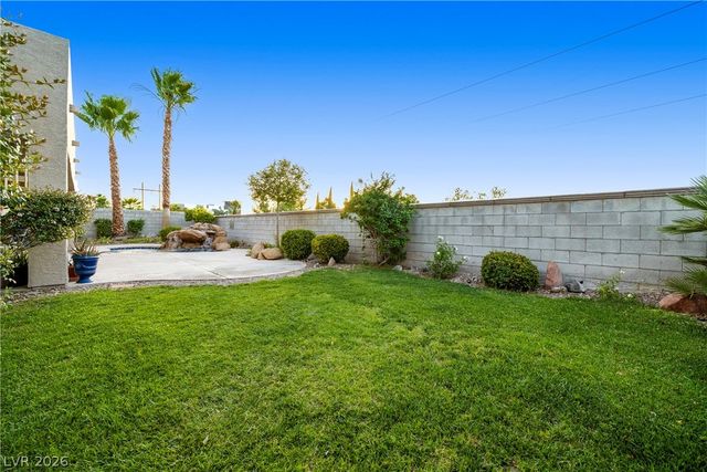 348 Quiet Harbor Drive, Henderson, NV 89052
