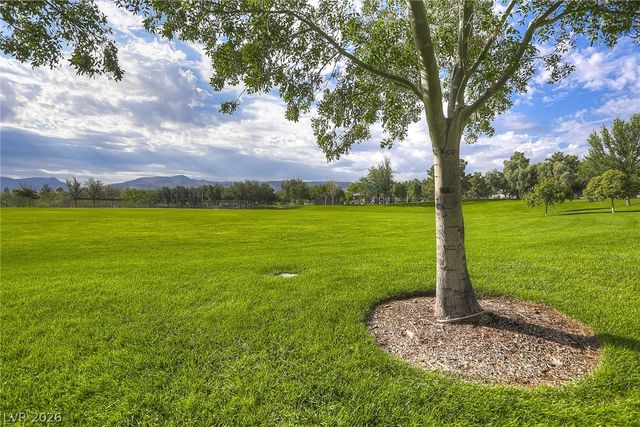 348 Quiet Harbor Drive, Henderson, NV 89052