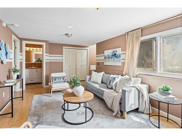 4753 S Clay Ct, Englewood, CO 80110