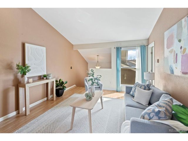 4753 S Clay Ct, Englewood, CO 80110