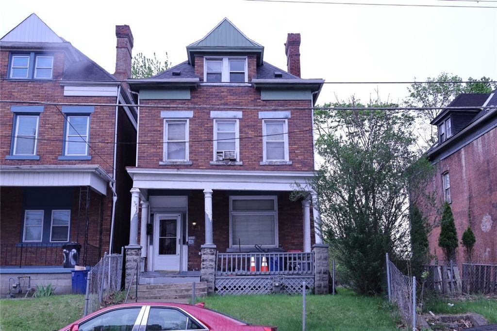 7506 Kelly St, Homewood Brushton, PA 15208