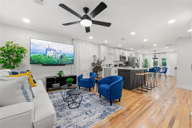 754 S Grand Avenue NW, Atlanta, GA 30318