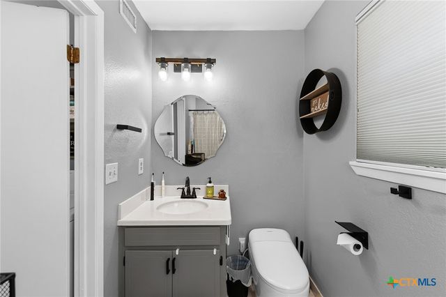 1905 Alcoa Avenue, Rockdale, TX 76567