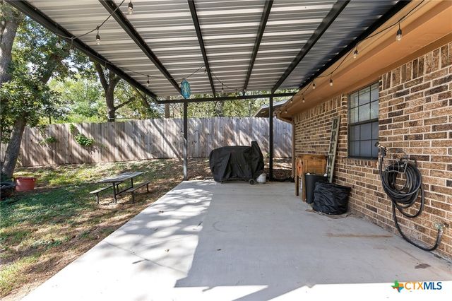 1905 Alcoa Avenue, Rockdale, TX 76567