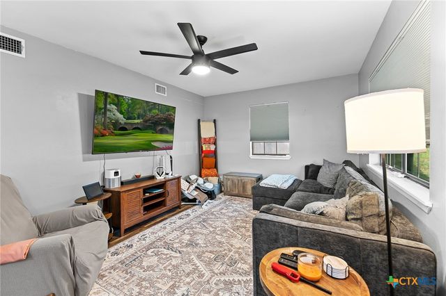 1905 Alcoa Avenue, Rockdale, TX 76567