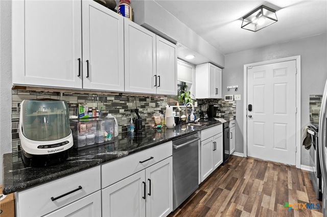 1905 Alcoa Avenue, Rockdale, TX 76567