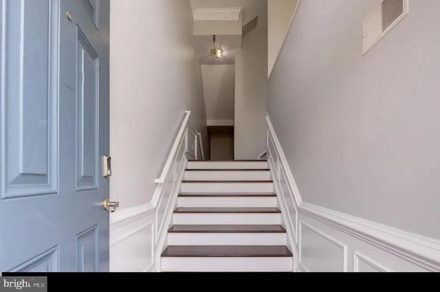 13118 ROSE PETAL CIR, Herndon, VA 20171