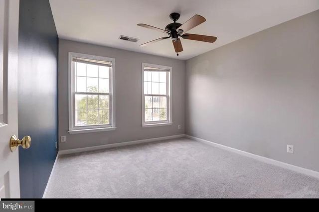 13118 ROSE PETAL CIR, Herndon, VA 20171