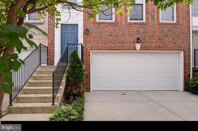 13118 ROSE PETAL CIR, Herndon, VA 20171
