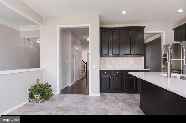 13118 ROSE PETAL CIR, Herndon, VA 20171