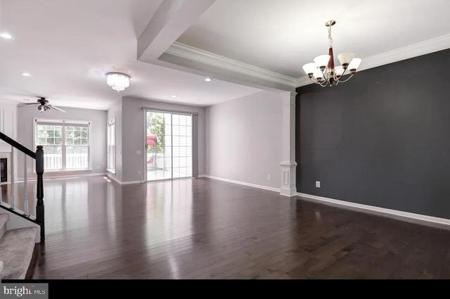13118 ROSE PETAL CIR, Herndon, VA 20171