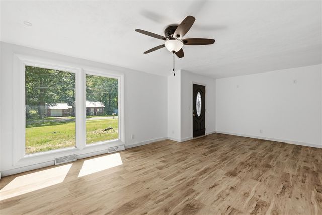 310 N John Street, Decatur, MI 49045