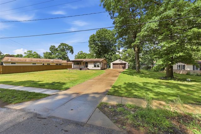 310 N John Street, Decatur, MI 49045