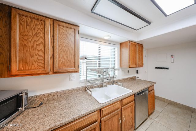 3501 N 64TH Street 16, Scottsdale, AZ 85251