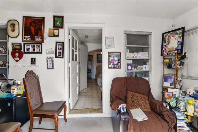 1733 NW 66th St, Miami, FL 33147