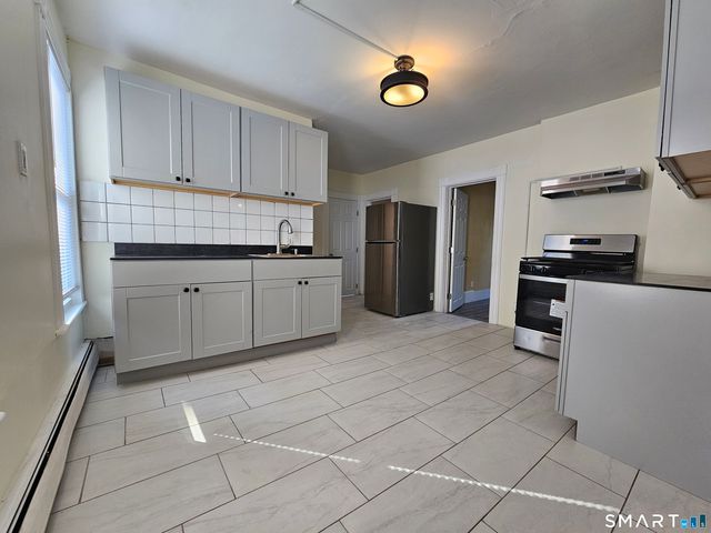 28 Short Street, New Britain, CT 06051