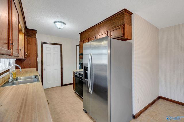 1203 North Malone Street, Athens, AL 35611