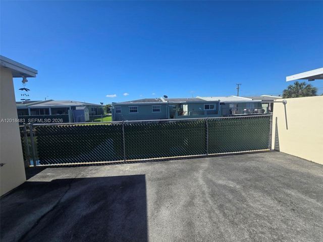 10106 SW 20th Street, Miami, FL 33165