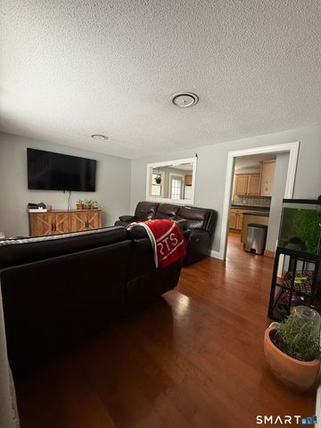 14 Glenwood Drive, Marlborough, CT 06447