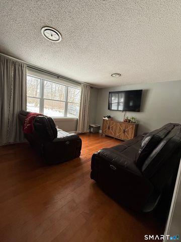 14 Glenwood Drive, Marlborough, CT 06447