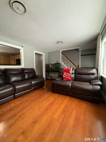 14 Glenwood Drive, Marlborough, CT 06447