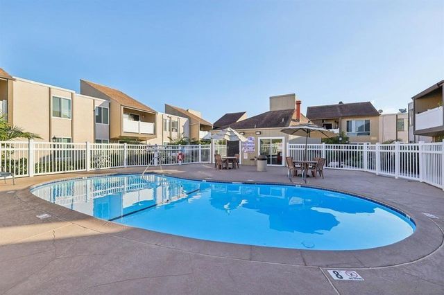 8034 Linda Vista 1L, San Diego, CA 92111