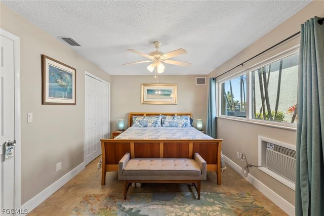 1754 Beach PKWY, Cape Coral, FL 33904