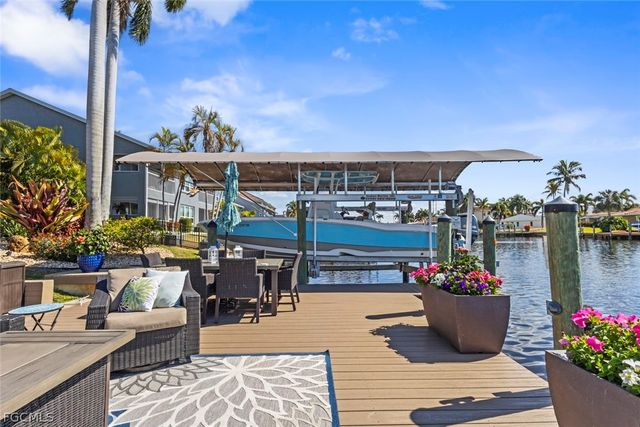 1754 Beach PKWY, Cape Coral, FL 33904