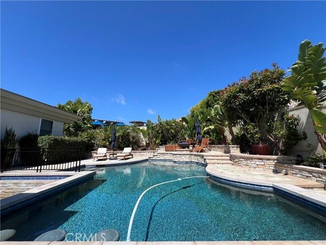 750 Bolsana Drive, Laguna Beach, CA 92651