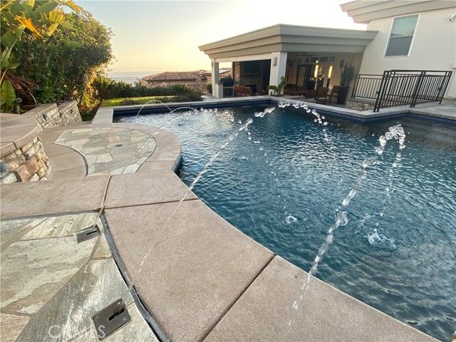 750 Bolsana Drive, Laguna Beach, CA 92651