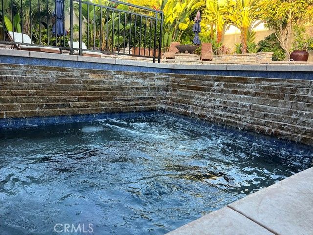 750 Bolsana Drive, Laguna Beach, CA 92651