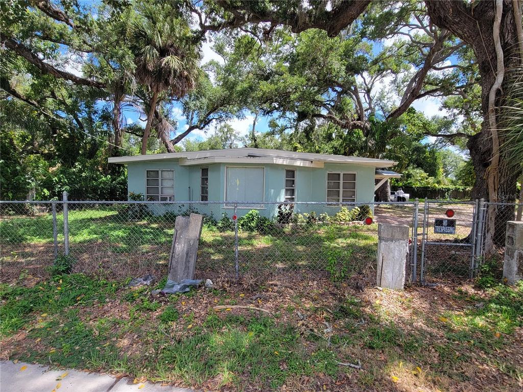1375 MYRTLE STREET, Sarasota, FL 34234