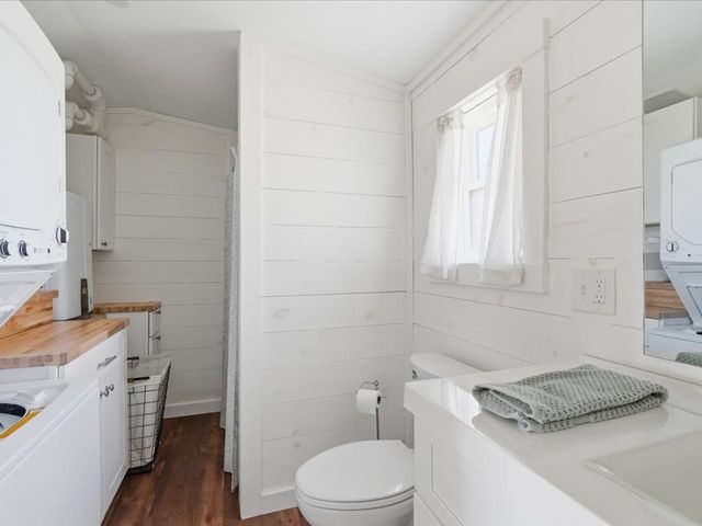 10 Gull Lane, South Hero, VT 05486