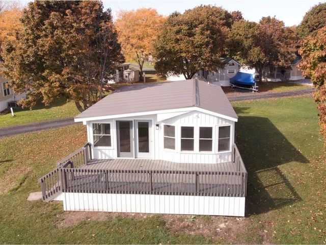 10 Gull Lane, South Hero, VT 05486
