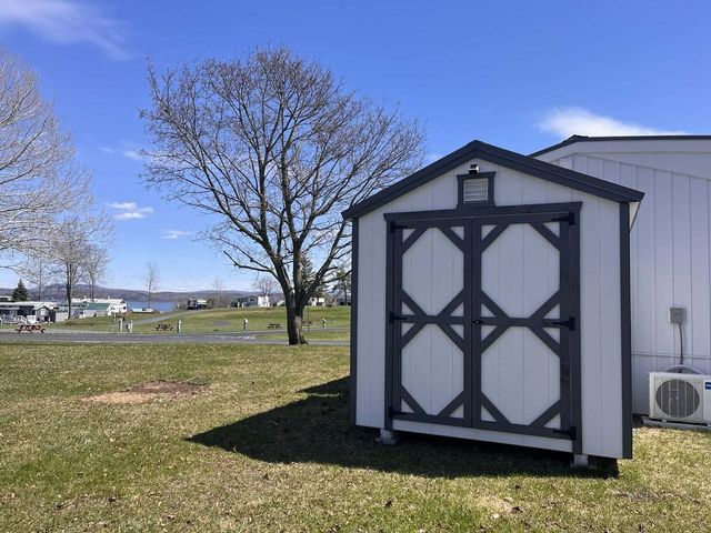 10 Gull Lane, South Hero, VT 05486