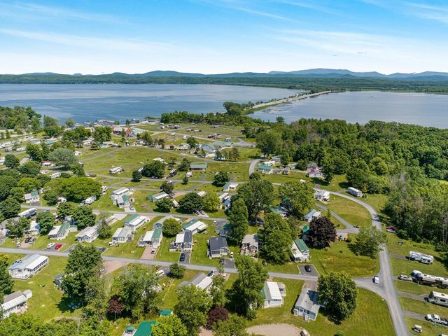 10 Gull Lane, South Hero, VT 05486