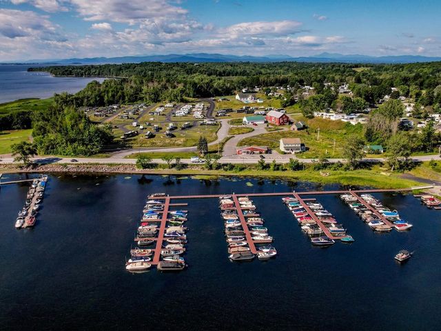10 Gull Lane, South Hero, VT 05486