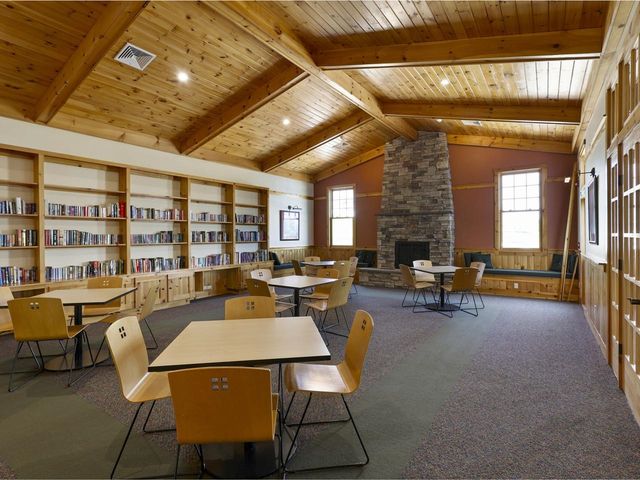 10 Gull Lane, South Hero, VT 05486