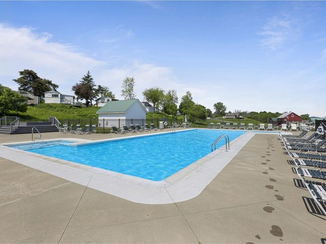 10 Gull Lane, South Hero, VT 05486
