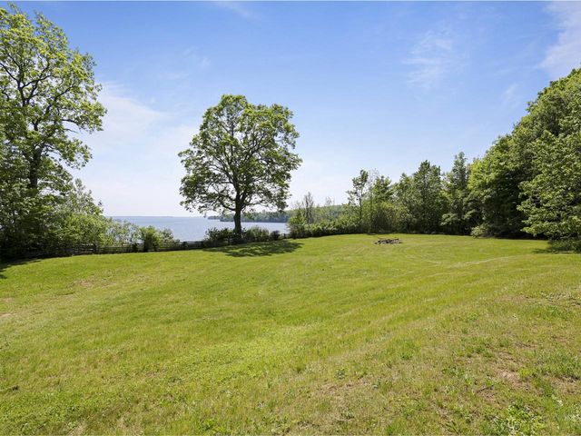 10 Gull Lane, South Hero, VT 05486