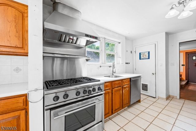 6 Dawes Ave, West Orange Twp., NJ 07052