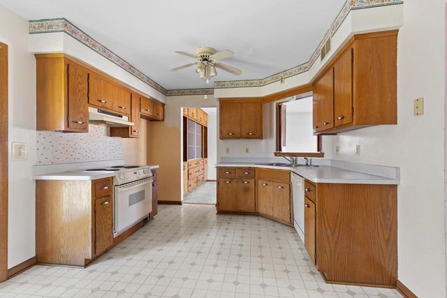 2744 N Park DRIVE, Wauwatosa, WI 53222