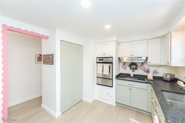 975 Colony Drive, Aurora, OH 44202