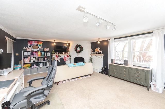 975 Colony Drive, Aurora, OH 44202