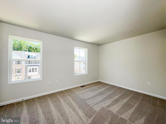 5615 LUDLOW PL, White Plains, MD 20695