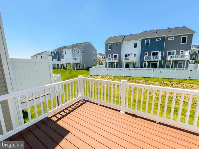 5615 LUDLOW PL, White Plains, MD 20695