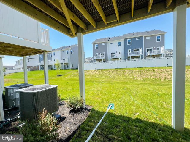 5615 LUDLOW PL, White Plains, MD 20695
