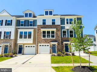 5615 LUDLOW PL, White Plains, MD 20695