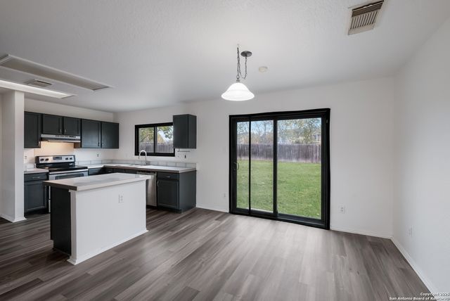 7254 Ruby Palm, San Antonio, TX 78218