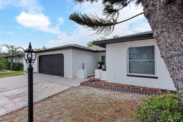 10951 PEPPERTREE LN, Port Richey,, FL 34668